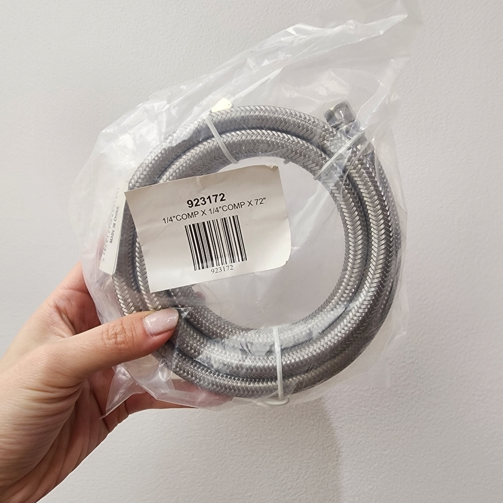 72" Water Hose/Ice Maker Connector with 1/4" Compression